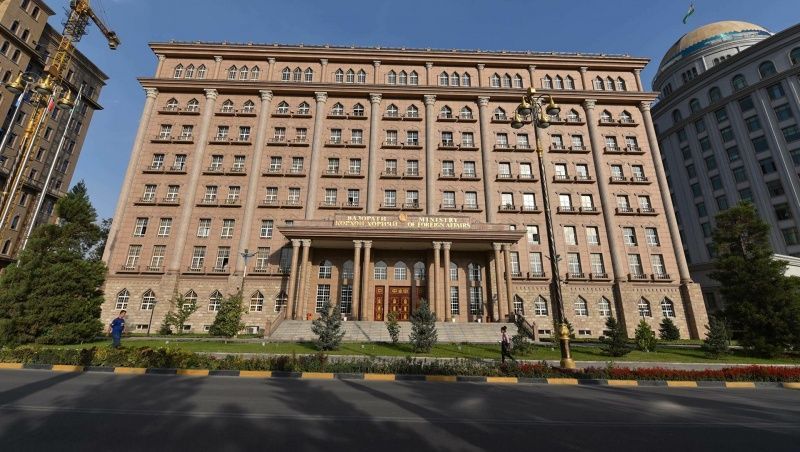 Вазорат ба шаҳрвандони Тоҷикистон: Агар дар Украина ҳастед, ботаҳаммул бошед Вазорат ба шаҳрвандони Тоҷикистон: Агар дар Украина ҳастед, ботаҳаммул бошед