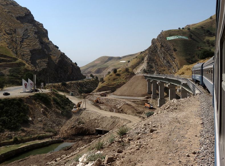 Таджикистан готов восстановить железнодорожные рейсы с Россией