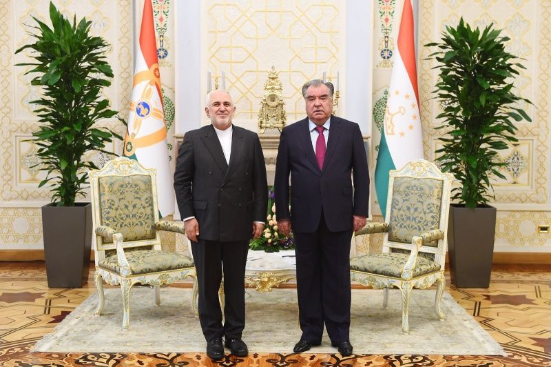 Эмомали Рахмон встретился с Министром иностранных дел Ирана