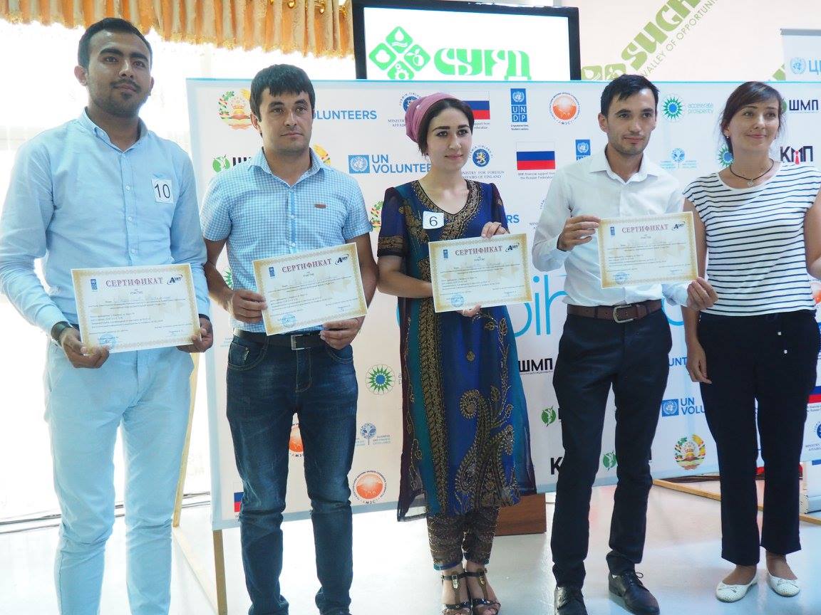 Воспитываем бизнесменов: StartUp Choikhona дает знания молодежи по всему Таджикистану