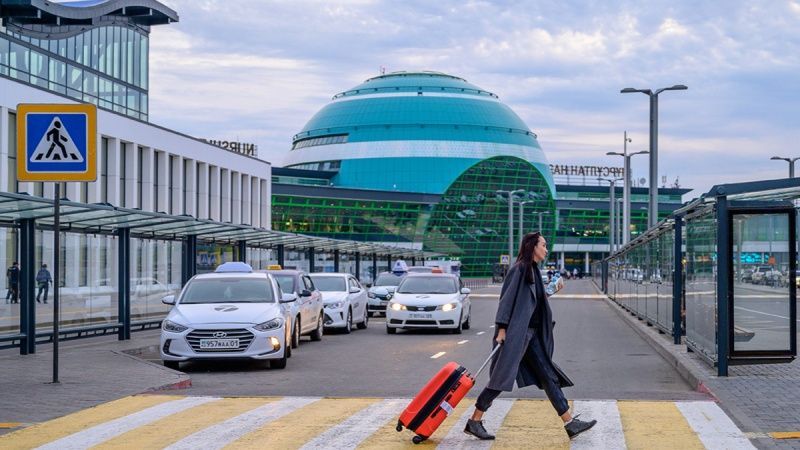 Иностранным гражданам разрешили въезд в Казахстан