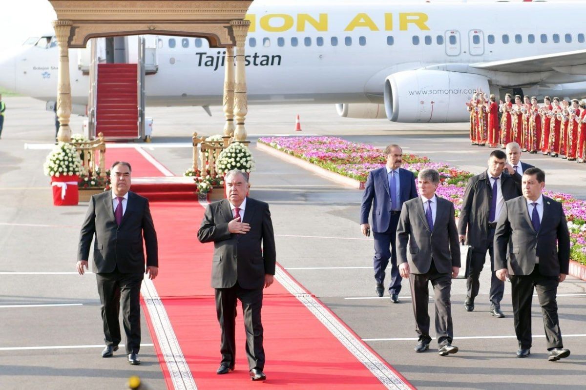 Президент Таджикистана Эмомали Рахмон прибыл в Согд  