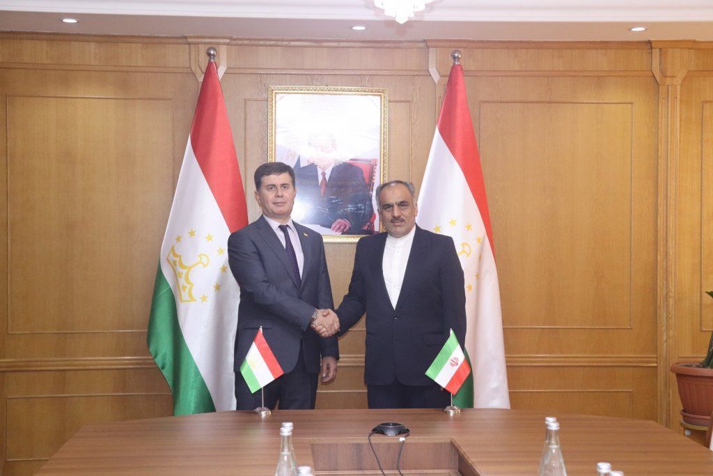Таджикистан и Иран планируют увеличить товарооборот до $500 млн
