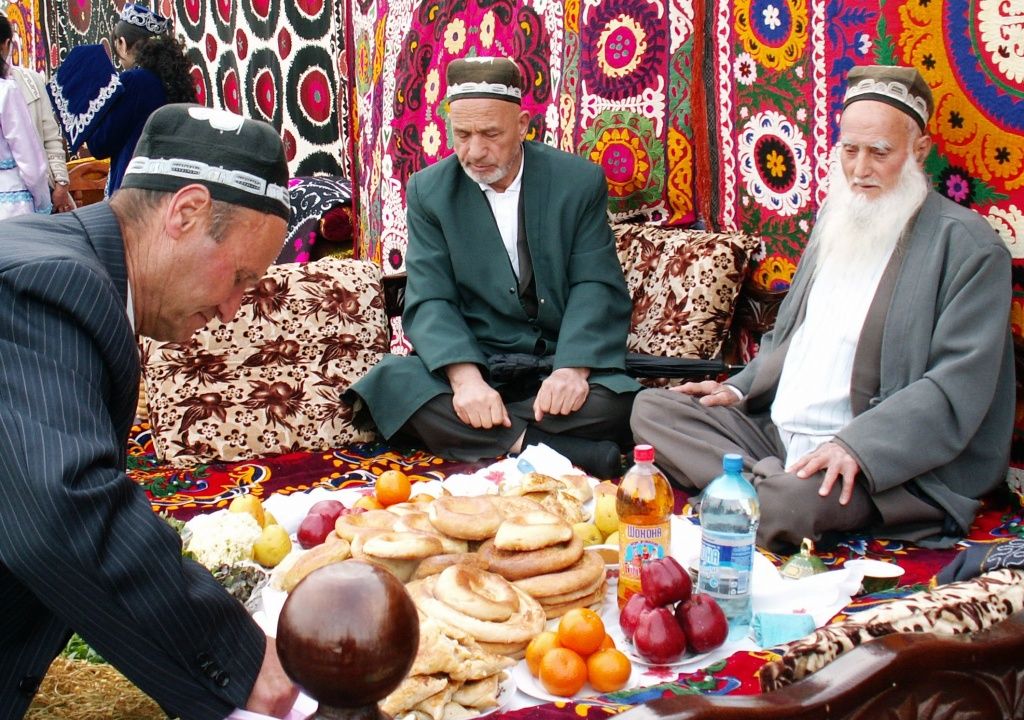 11 привычек настоящих таджиков