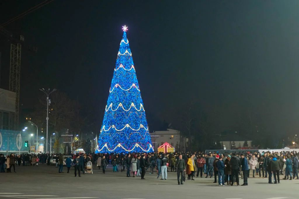 Стали известны выходные дни на Новый год в Таджикистане