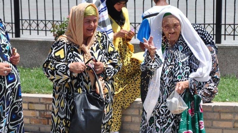 Несколько тысяч жителей Душанбе получат материальную помощь от мэра