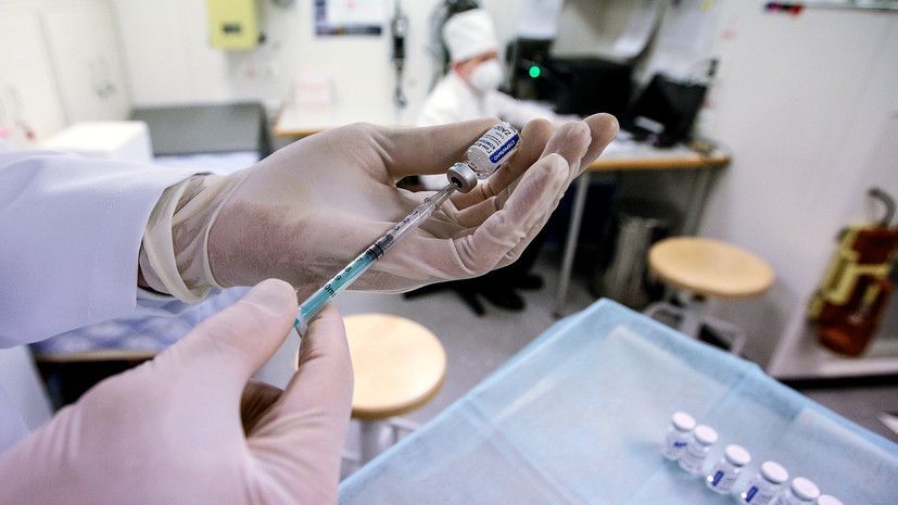 Дар Русия пешниҳод шуд, ки баъди ваксинагирӣ 3 рӯз рухсатии ҳатмии музднок ҷорӣ шавад