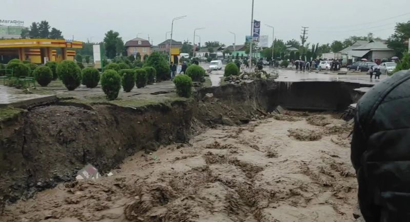 Ущерб после стихийных бедствий в Таджикистане получили 14,5 тысяч человек