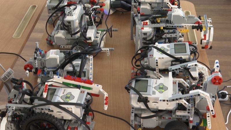 Школьники из Таджикистана разработали роботов для помощи коммунальным службам
