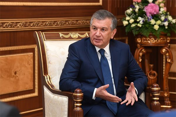 Президенти Ӯзбекистон аввалин бор дар сӣ соли охир ба Ар-Риëз меравад