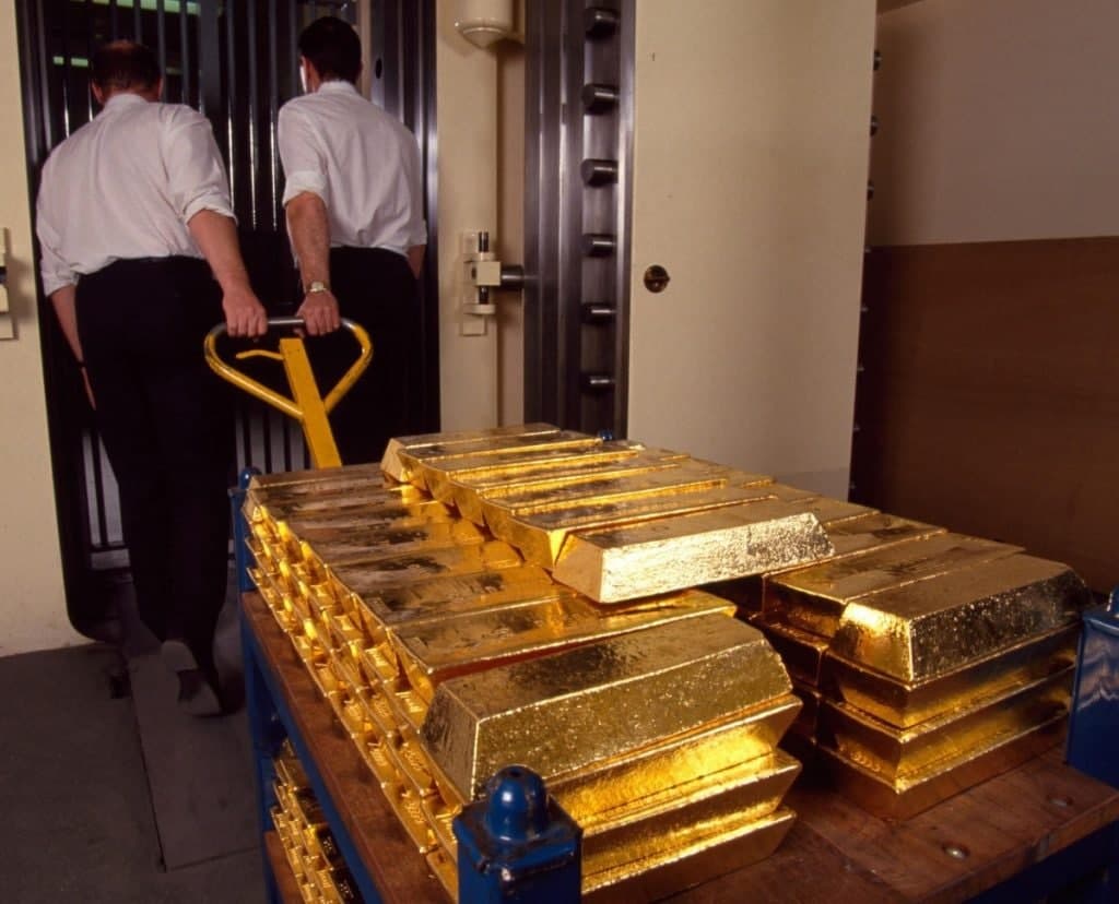 Таджикистан приостановил экспорт драгоценных металлов