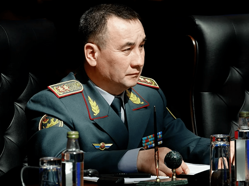 В Казахстане задержан экс-министр обороны