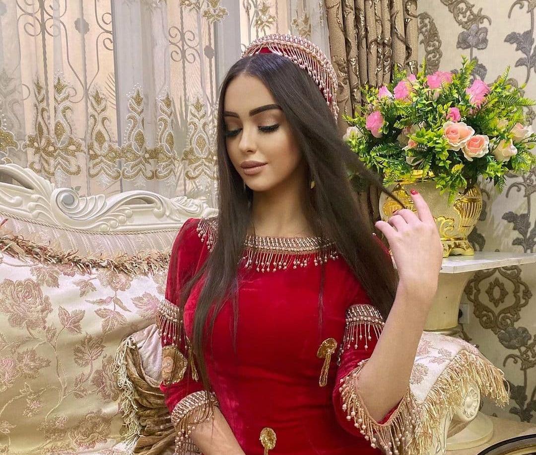 Девушки из Таджикистана, которые стали звёздами Instagram