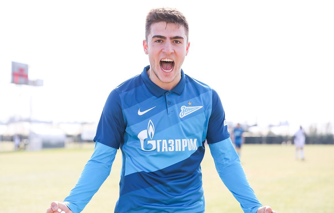 Воспитанник «Зенита» Хайлоев будет выступать за сборную Таджикистана