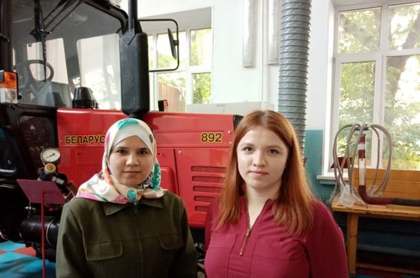 Тоҷикдухтар бо ихтирооташ Русияро тасхир кард Тоҷикдухтар бо ихтирооташ Русияро тасхир кард