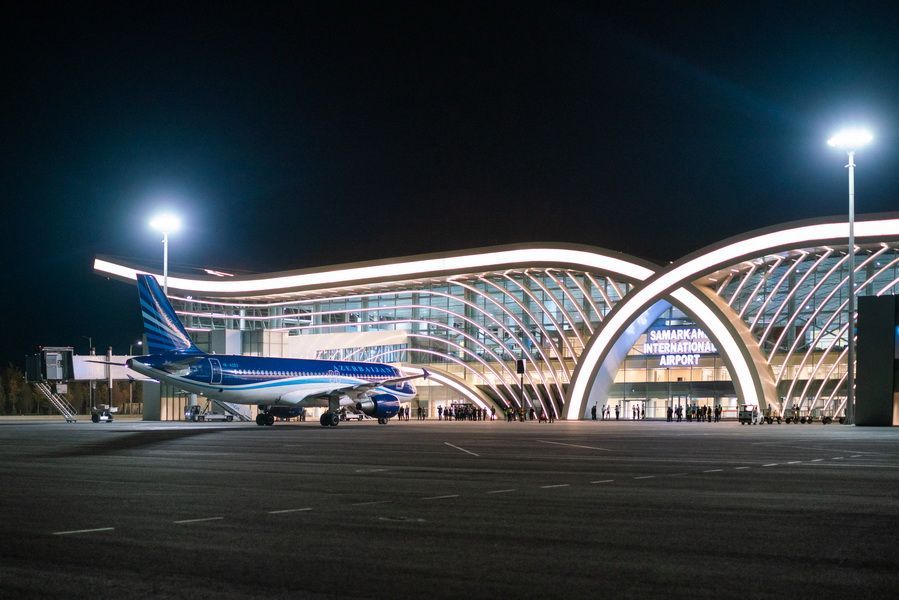 Открытие нового направления. Из Баку в Самарканд прилетел первый самолет