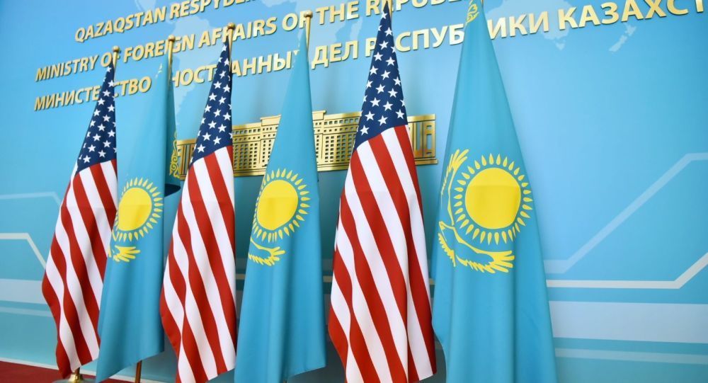 США работает над модернизацией политической системы в Казахстане