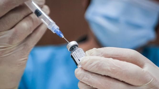 В Узбекистане могут ввести обязательную вакцинацию