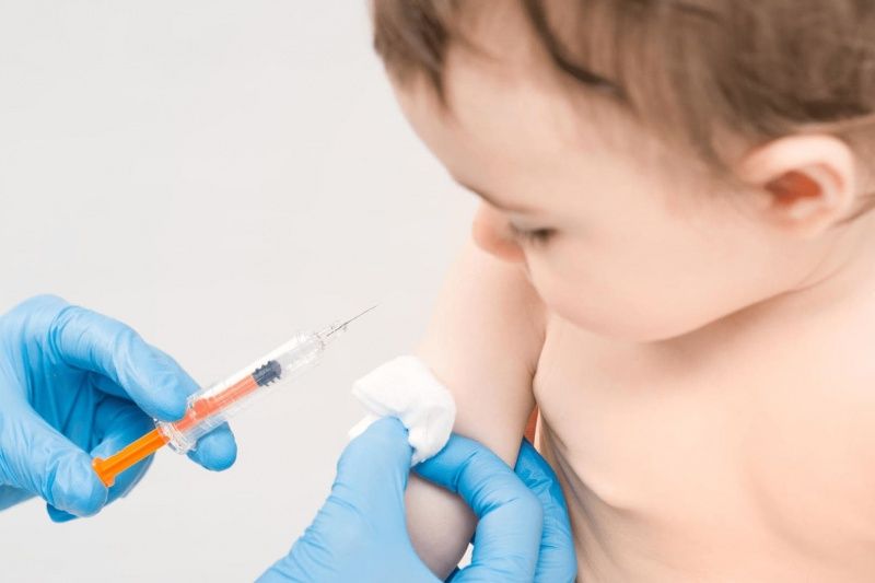 ВОЗ выступила против вакцинации детей и подростков