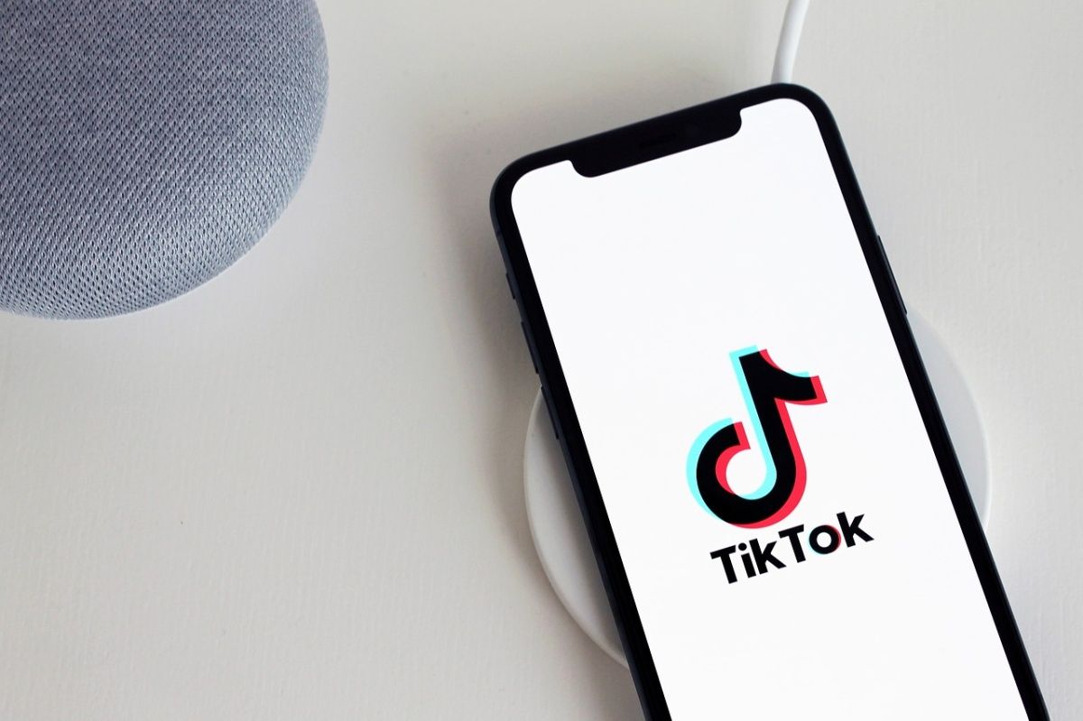 В Кыргызстане хотят запретить популярную соцсеть TikTok - Читайте на Halva