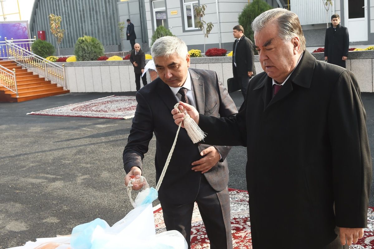 За 5 лет в Таджикистане планируют запустить 870 новых промышленных предприятий
