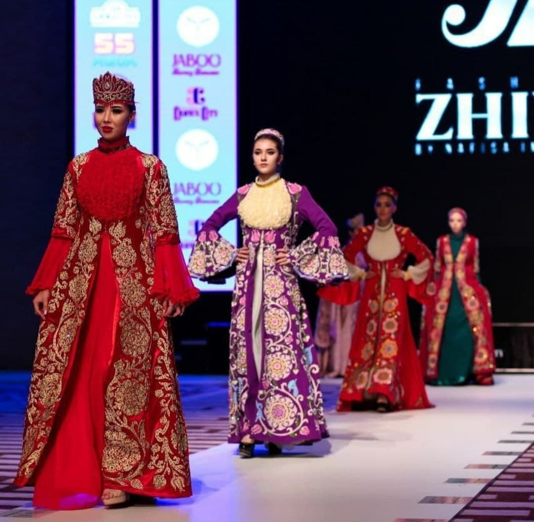 Участники недели моды в Таджикистане: 5 модельеров, на которых стоит обратить внимание