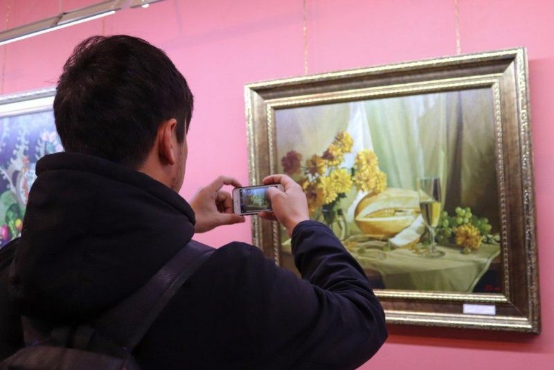 Картины известных русских художников выставлены в Нацмузее Таджикистана
