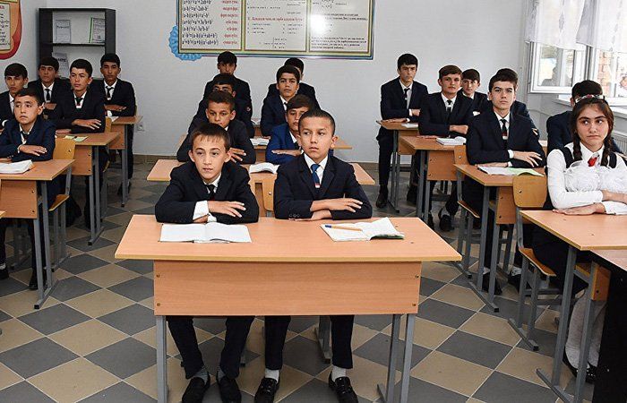 Минобразования Таджикистана отпустит школьников на каникулы раньше