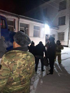 В Казахстане из замерзшего автобуса эвакуировали более 40 граждан Таджикистана