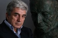 Толиб Шаҳидӣ дар саҳнаи театри опера ва балети Душанбе ҳунарнамоӣ хоҳад кард Толиб Шаҳидӣ дар саҳнаи театри опера ва балети Душанбе ҳунарнамоӣ хоҳад кард
