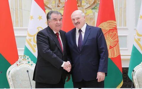 Президент Белоруссии направился с официальным визитом в Таджикистан