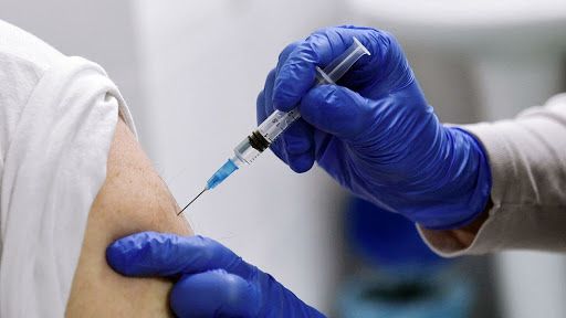 В столице Таджикистана начали массовую вакцинацию против коронавируса