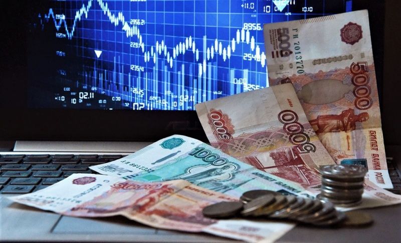 В Таджикистане наблюдается рост рубля после весенних праздников