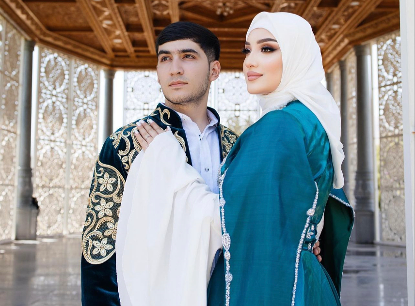 Таджикистан выйду замуж. Таджикская пара. Таджикские парочки. Известные таджики. Таджикский блоггер.