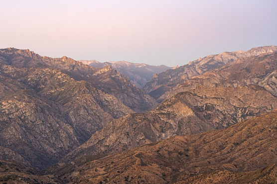 В горах Таджикистана за полгода участились сходы лавин: с чем это связано