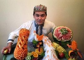 “Дар Русия ҳамроҳи донишҷӯёни рус ва дигар халқу миллатҳо дарс хондан сарҳади ҷаҳонбиниро фарох мекардааст”