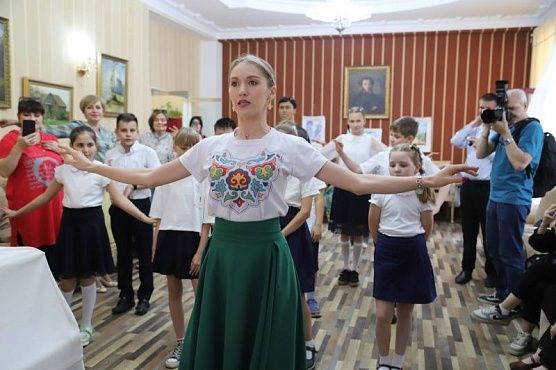 Песни, танцы и вкусная еда: в Русском доме в Душанбе проходят Дни татарской культуры