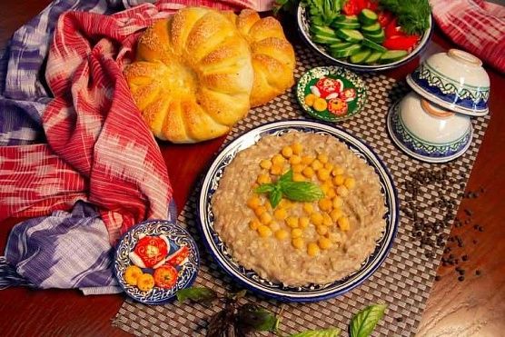 «Халиса» или «халим»: в каких регионах Таджикистана готовят это блюдо и как?