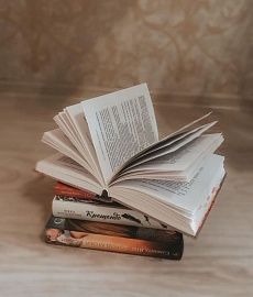 «Что читает таджикская молодежь?». Сегодня отмечается Всемирный день книголюбов