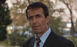 Касб, пеша, шуғл ё болотар аз инҳо? Нуруллоҳи Ориф дар бораи шоирӣ