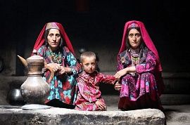 Рушди сайёҳӣ дар Бадахшон: аз ёдгориҳои қалъа то чашмаҳои шифобахш