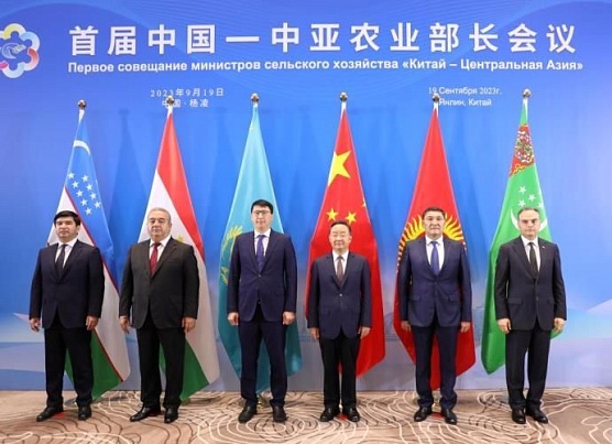 Министры сельского хозяйства Китая и Таджикистана встретились на первой консультативной встрече
