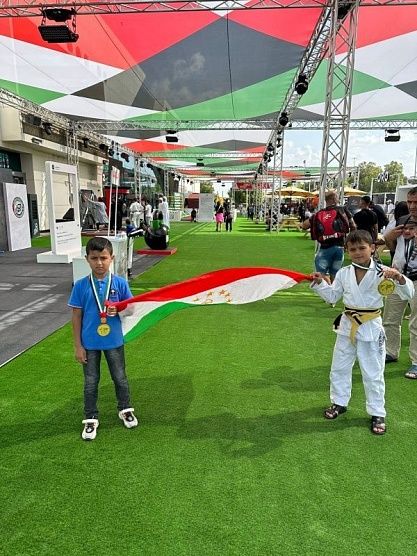 Юные братья Мунис и Абубакр вновь стали чемпионами мира по джиу-джитсу