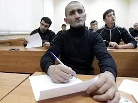 Власти Таджикистана предложили России взять шефство над лицеями для обучения трудовых мигрантов  