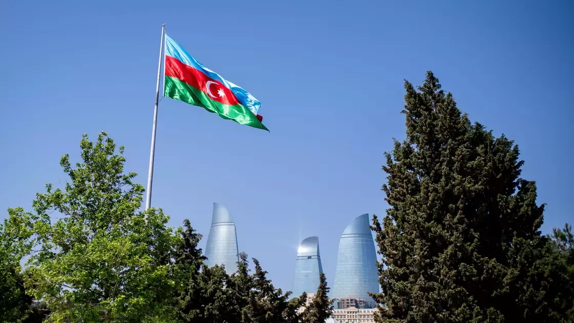 Внеочередные выборы президента проведут в Азербайджане