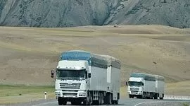 В Таджикистане большинство грузов перевозится автомобильным транспортом