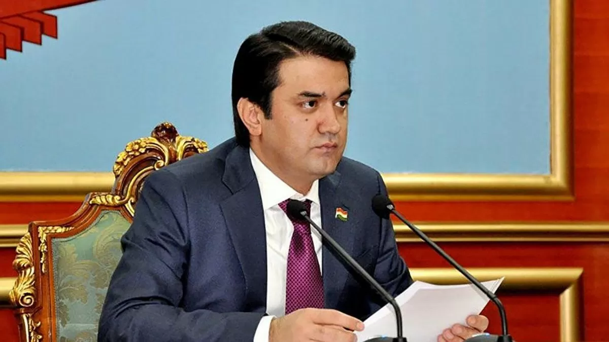 Рустами Эмомалӣ: «Сифати хизматрасонии ширкатҳои мобилӣ беҳбудиро тақозо дорад» Рустами Эмомалӣ: «Сифати хизматрасонии ширкатҳои мобилӣ беҳбудиро тақозо дорад»