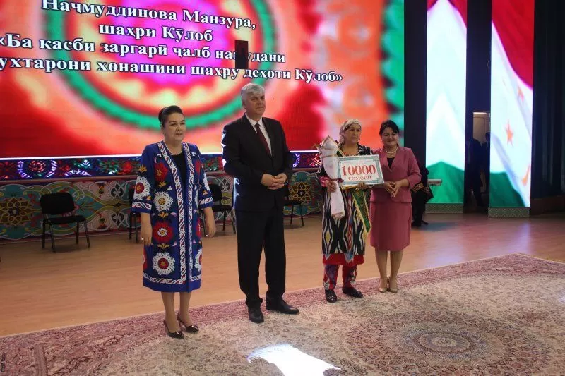 Для сельских женщин в городе Бохтар организовали фестиваль знаний и инноваций