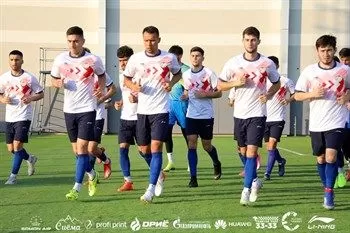 Национальная сборная Таджикистана провела первую тренировку в Дубае
