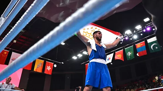 Таджикский боксер Давлат Болтаев завоевал золотую медаль на Азиатских играх